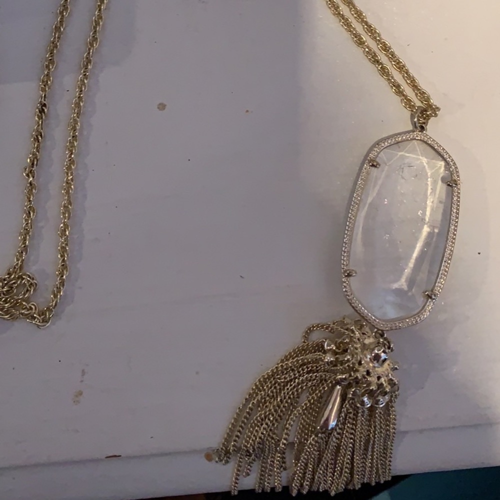 Kendra Scott necklace